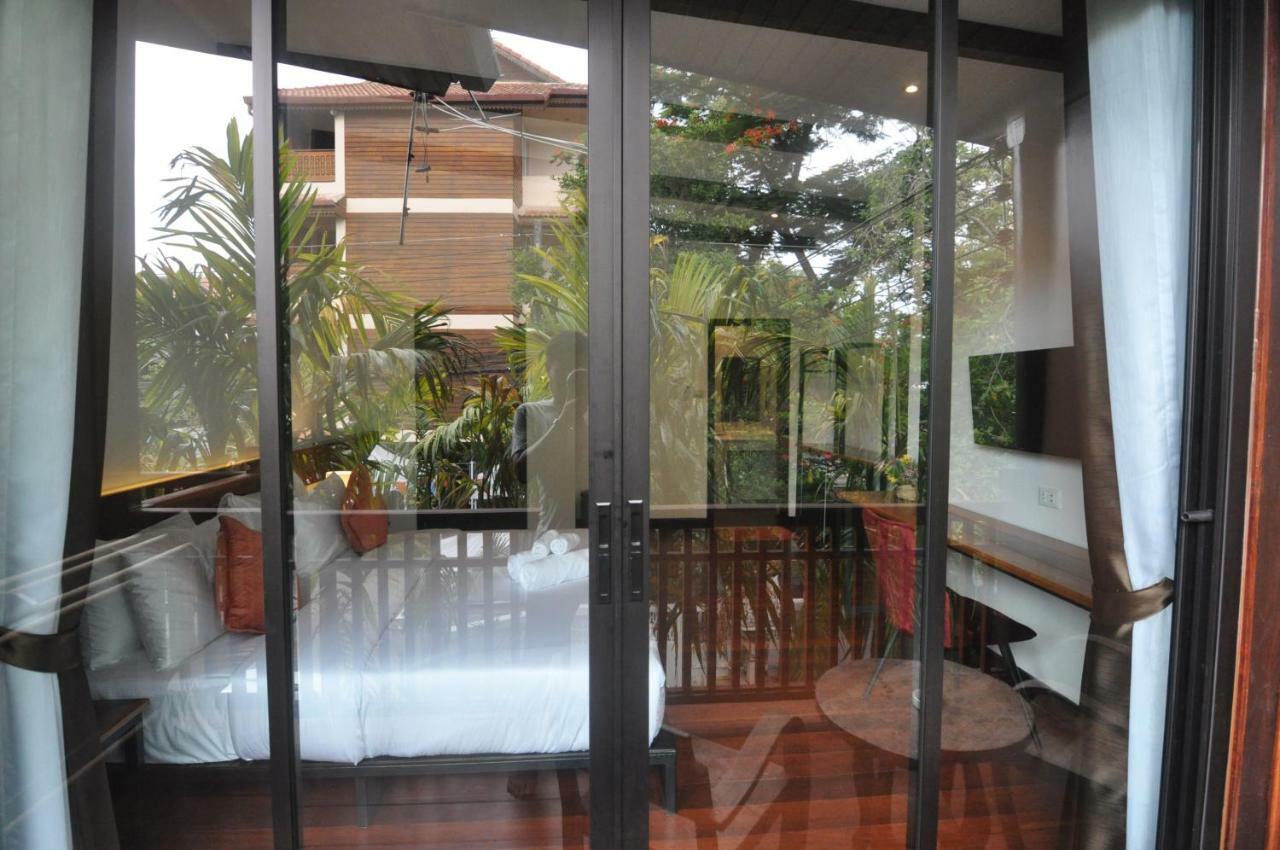 The Eight Ratvithi House Hotell Chiang Mai Exteriör bild