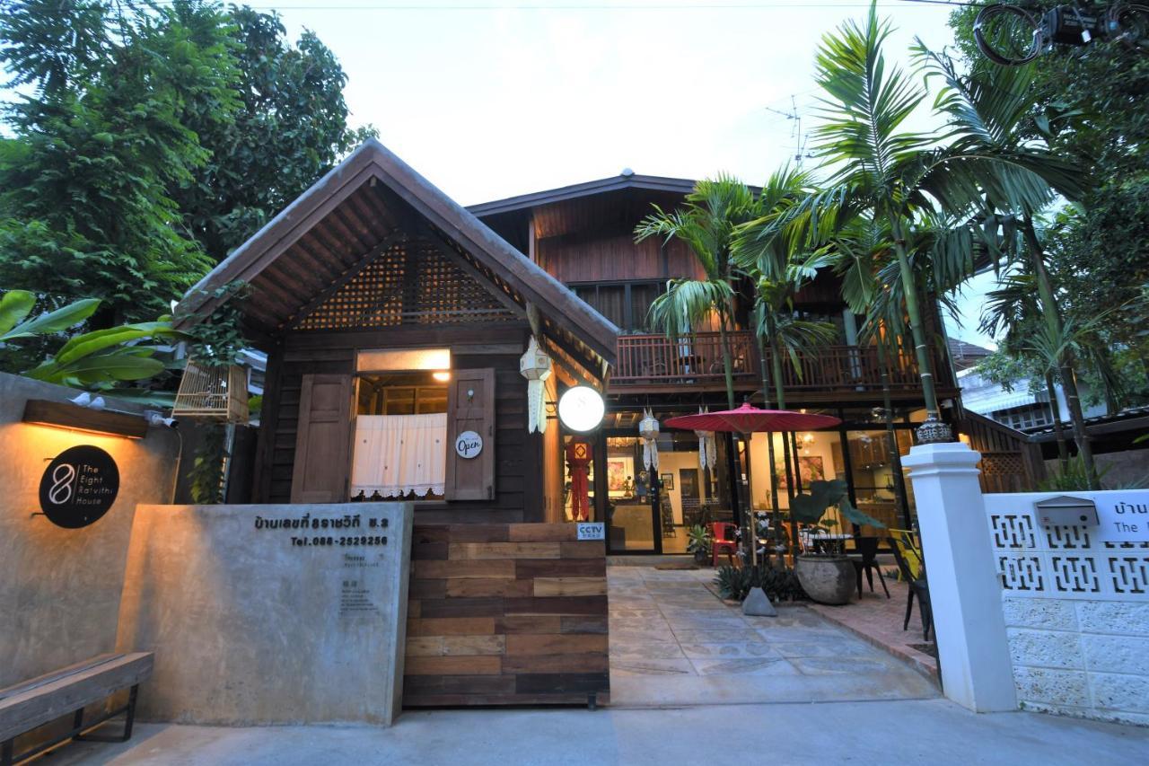 The Eight Ratvithi House Hotell Chiang Mai Exteriör bild